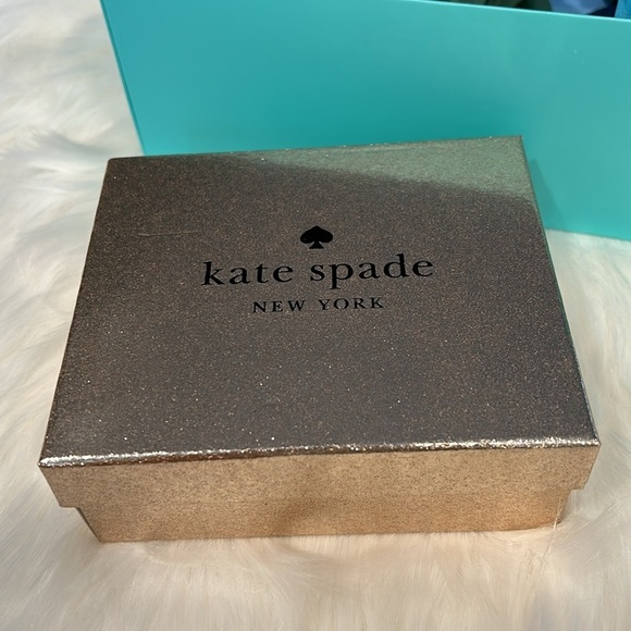 Kate Spade Festive Gift Box Set ♠️ - Picture 10 of 12